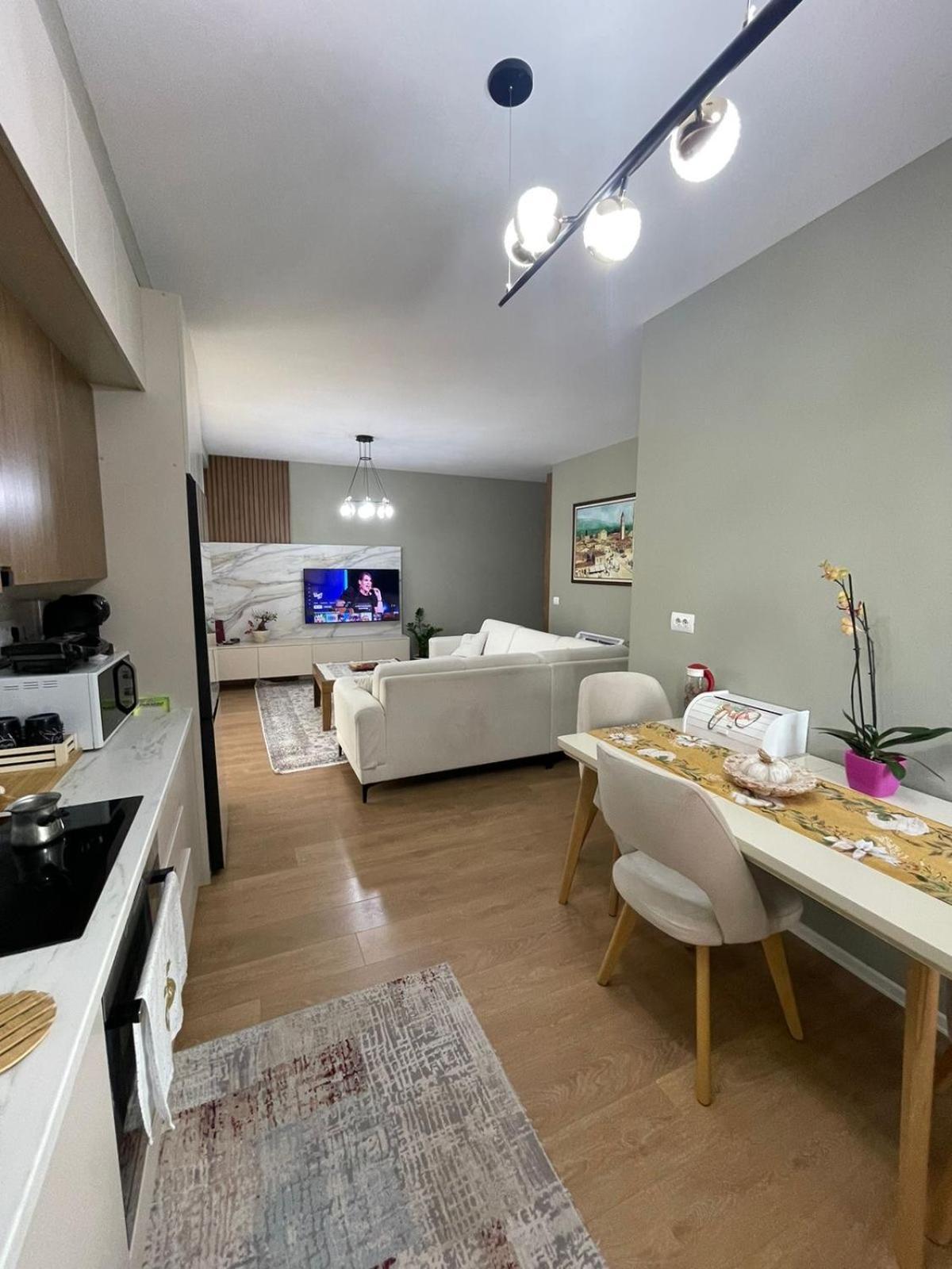 Garden Building Luxury Apartment Тирана Екстериор снимка